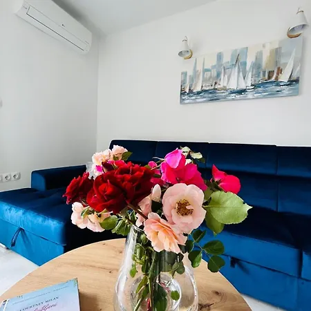 Apartman By The Sea Marina, Trogir - 24180 *
