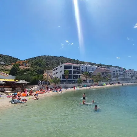 Apartman By The Sea Marina, Trogir - 24180 *