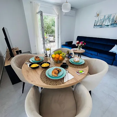 By The Sea Marina, Trogir - 24180 Apartman Marina